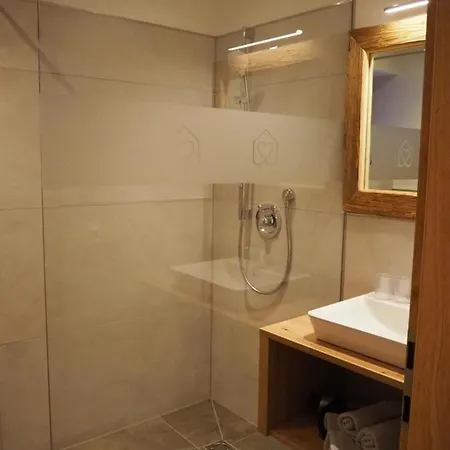 弗洛里安公寓 公寓 瓦格赖恩