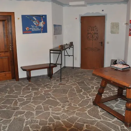 弗洛里安公寓 * 瓦格赖恩